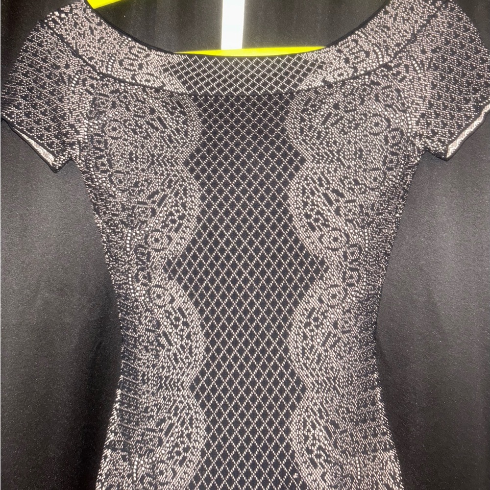 BCBGMaxAzria Black and White Cap Sleeve Dress - Picture 2 of 16